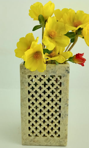 Nawra - Flower Vase
